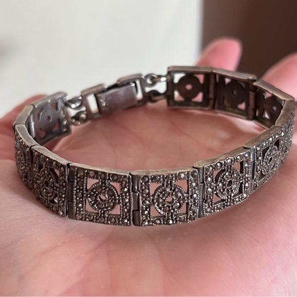 Antique 1920's Art Deco Sterling Silver Marcasite Flapper Bracelet - Picture 14 of 17